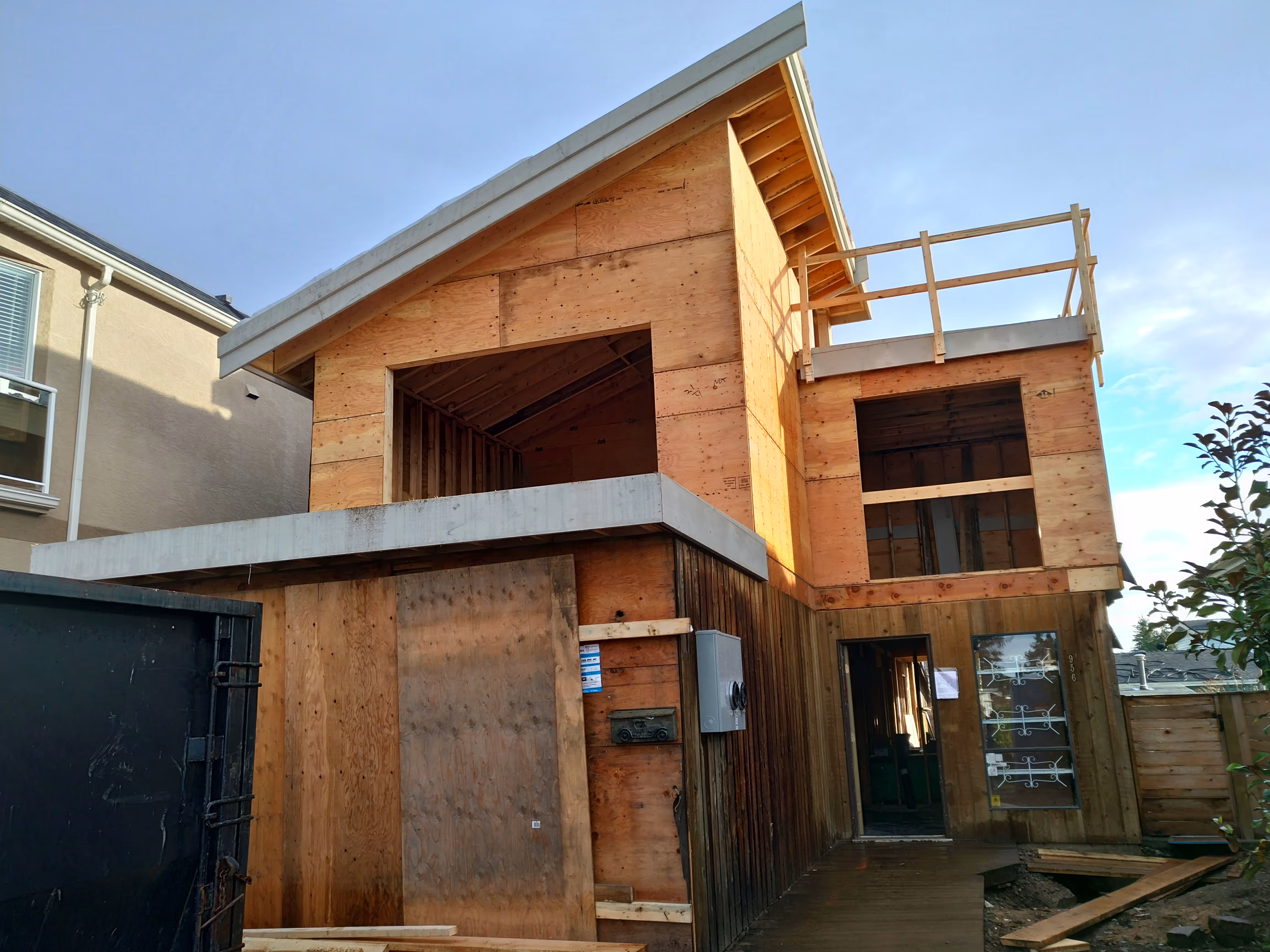 Lim Residence gallery image 3